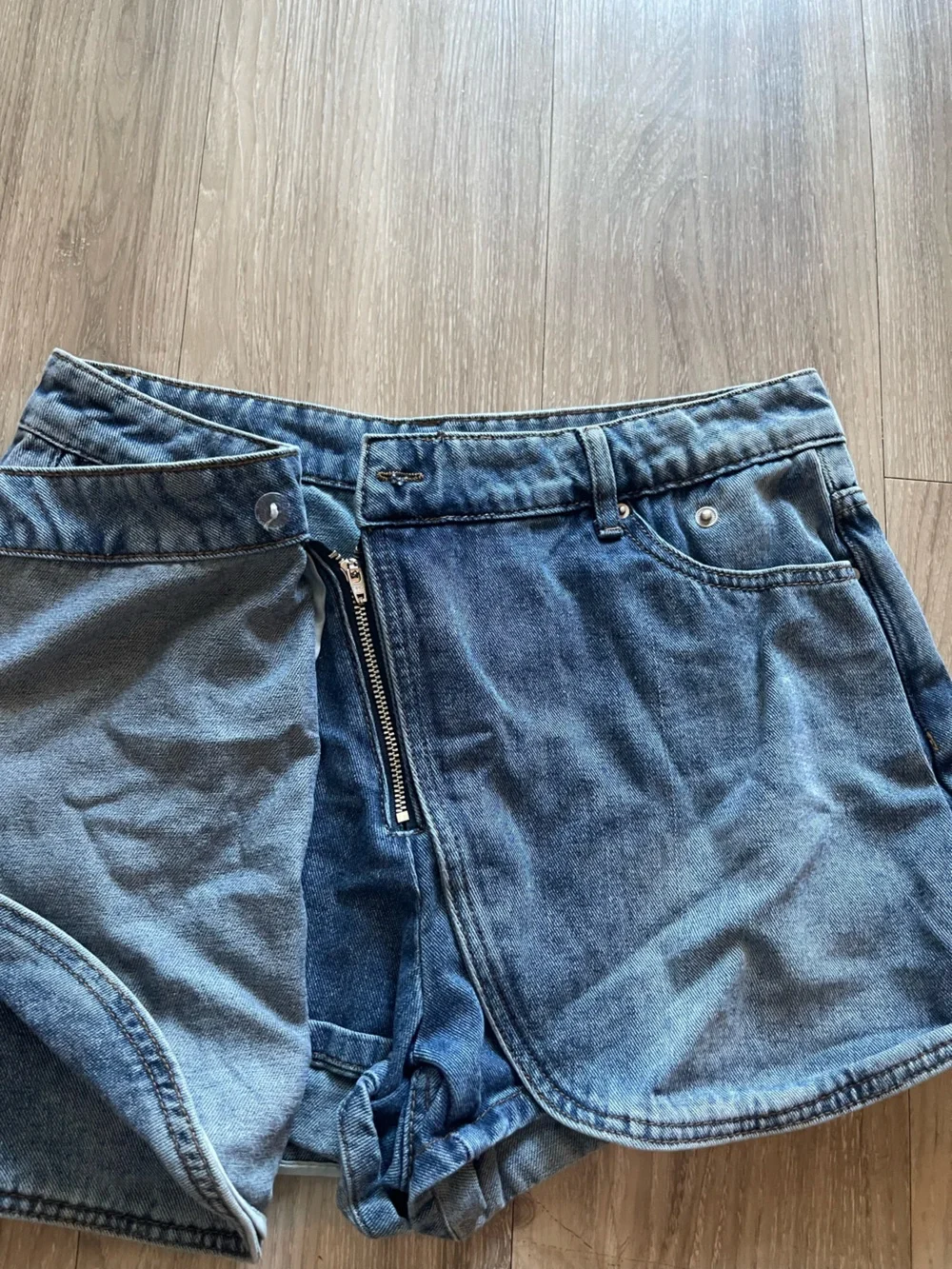 Cider denim shorts